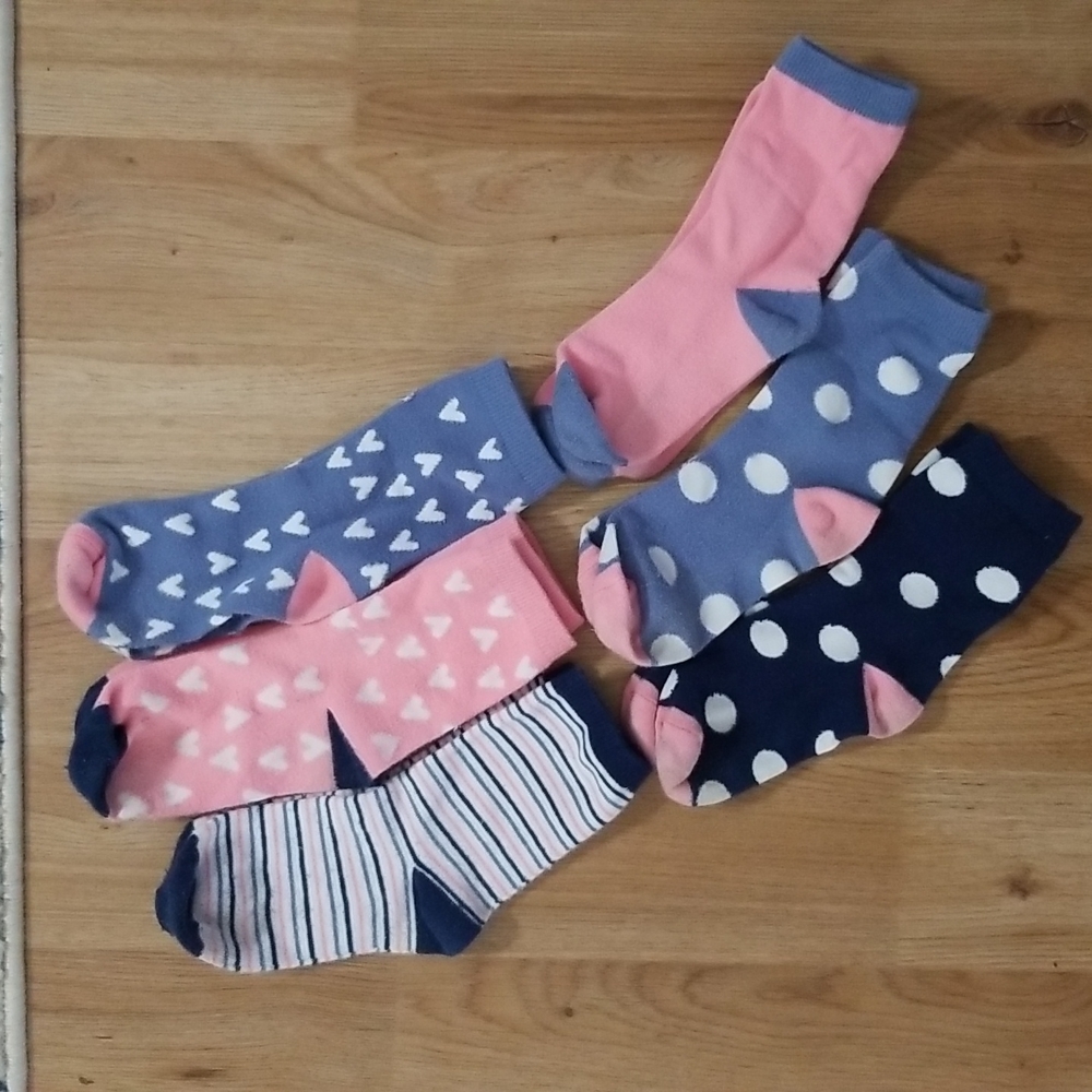 Set of 6 pairs of Carters crew socks